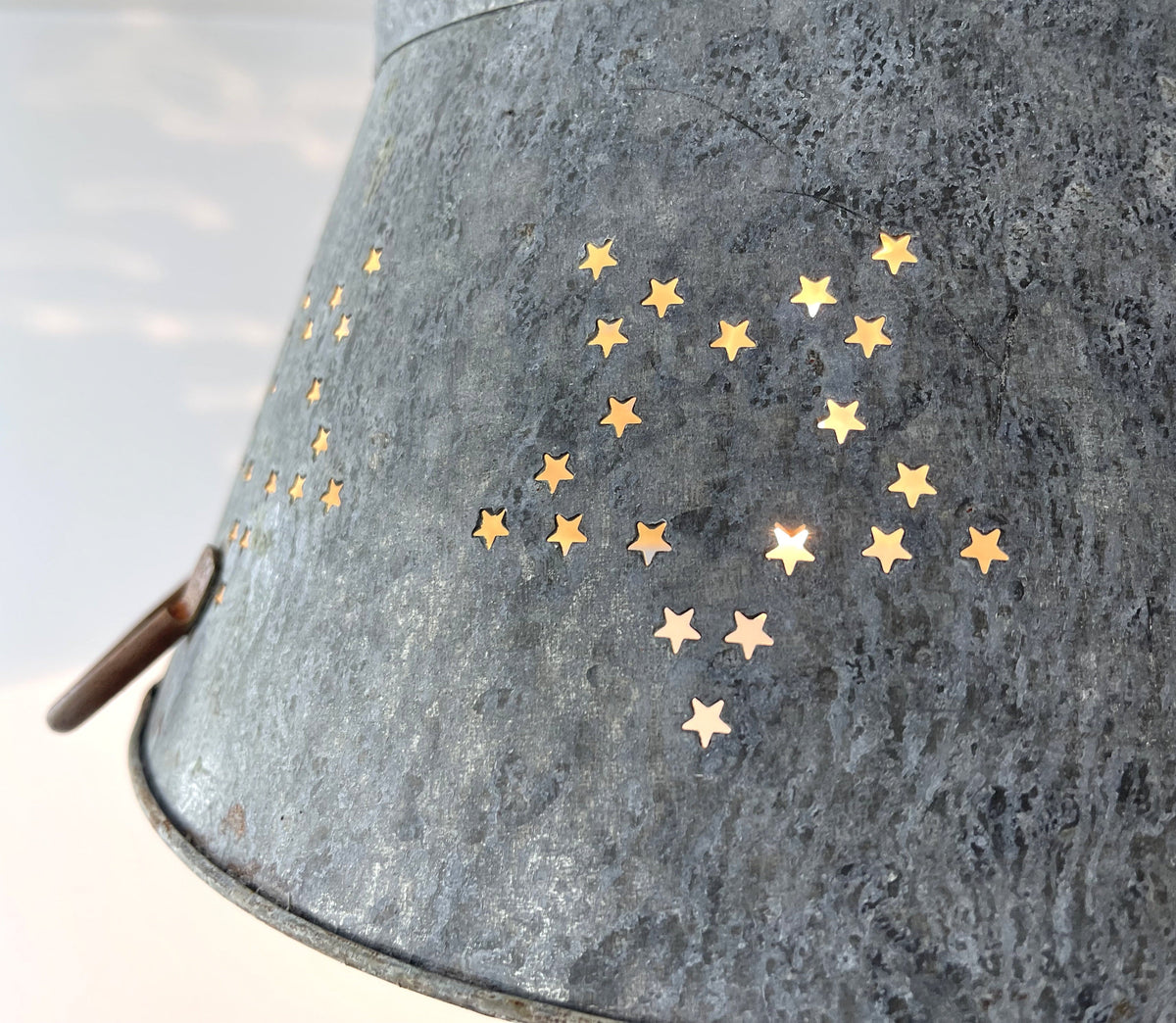 Weathered Farmhouse Star Wall Sconce