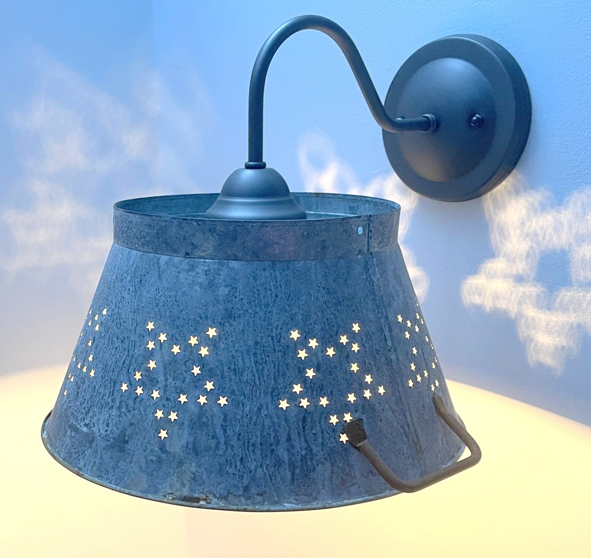  Weathered Farmhouse Star Wall Sconce