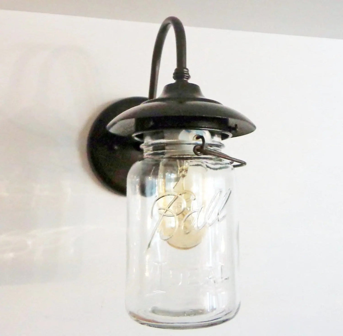  Exterior Outdoor Mason Jar Wall Sconce Light With Vintage Jar